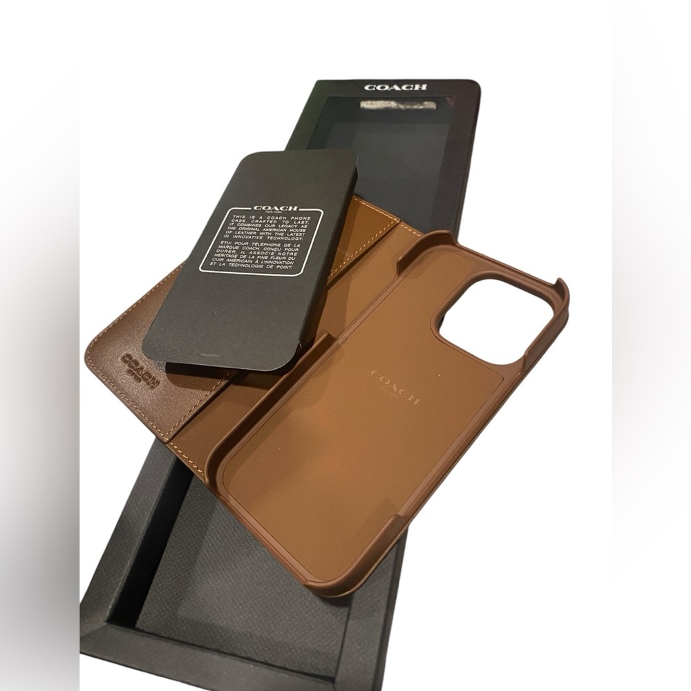 Coach 2024 Iphone Pro Folio Phone Case - Picture 7 of 12
